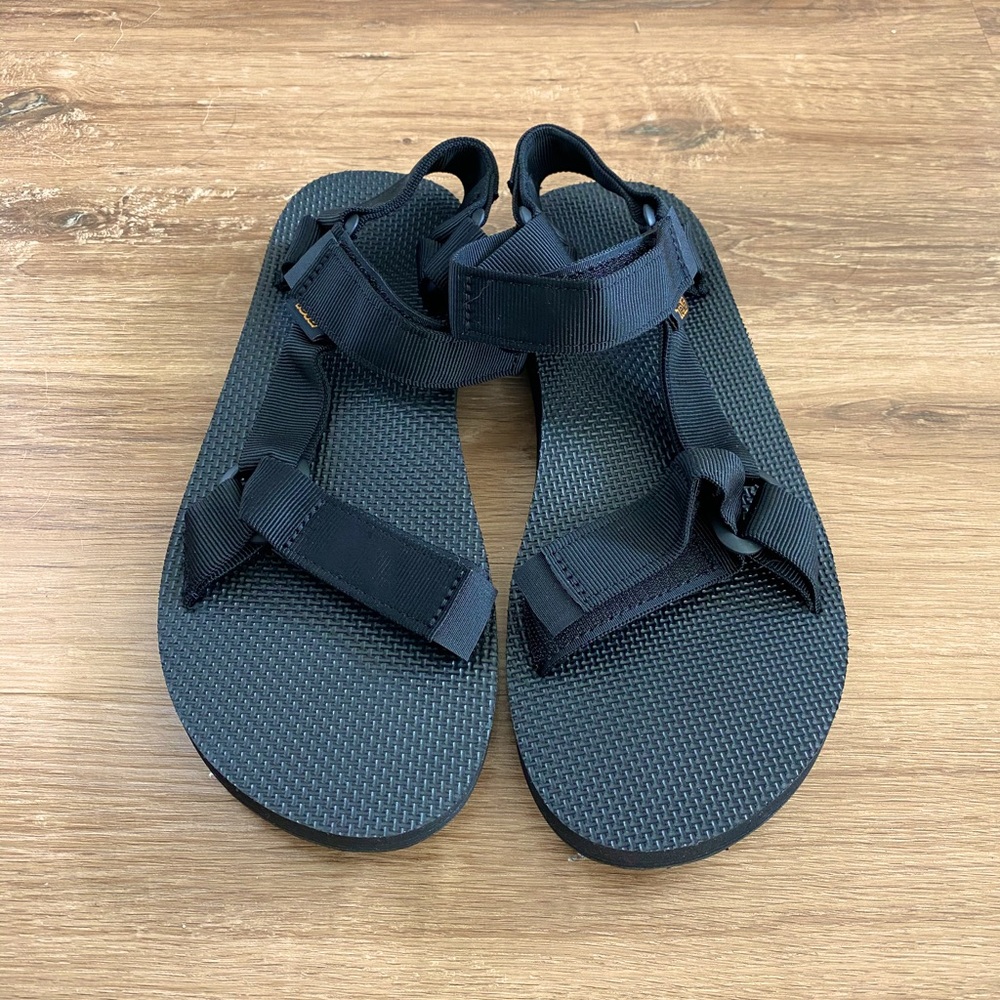 Brand New Teva Original Universal Men’s sz 8